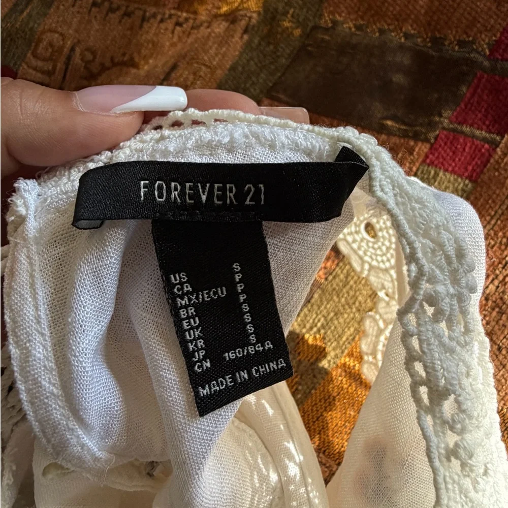 Forever 21 White Crochet Lace Blouse with Cream Trim - Picture 5 of 5